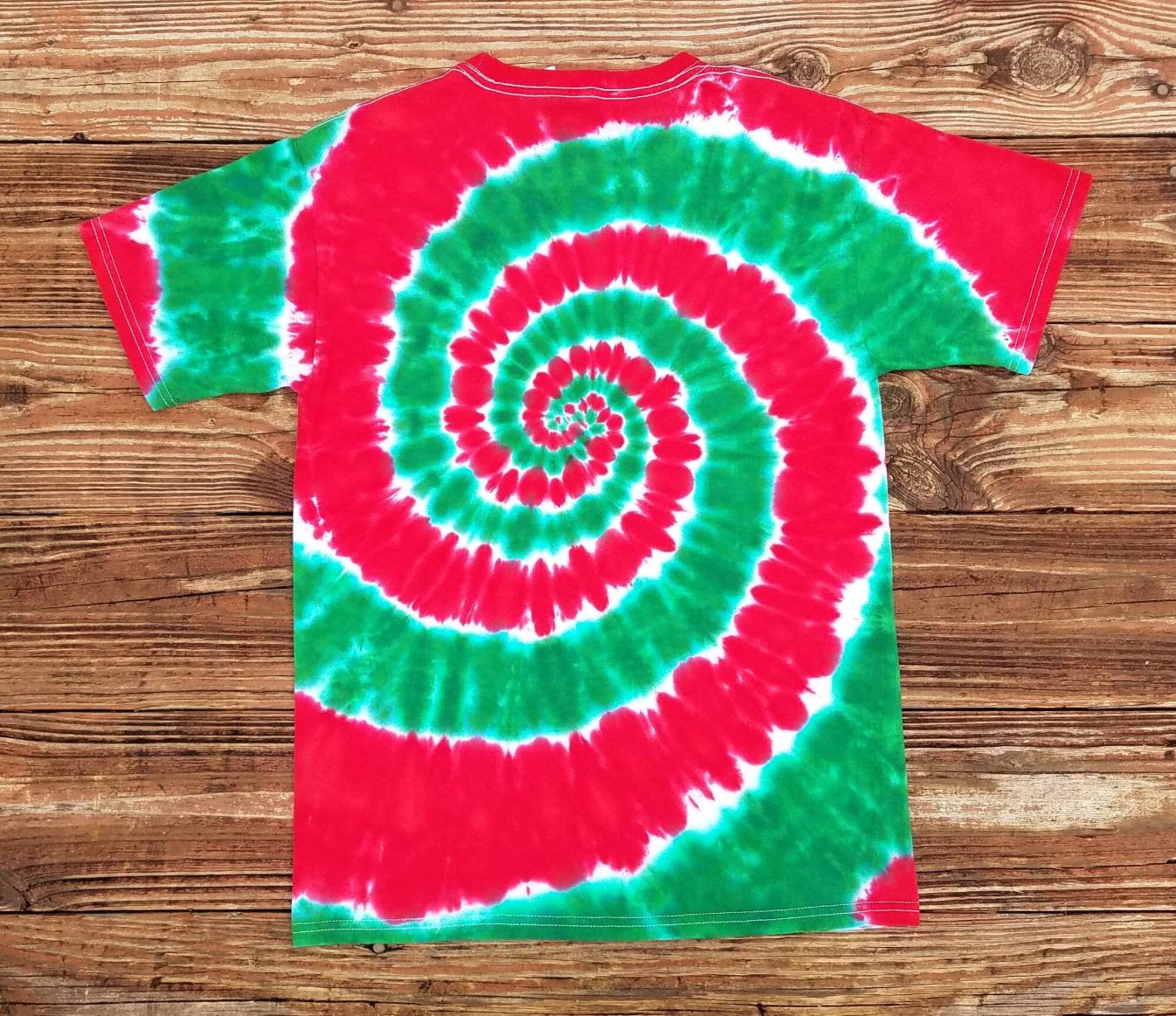 il_2000xN.1745864831_iq0g-1.jpg Christmas Tie Dye Shirt, Adult Red and Green Spiral T-shirt, S M L XL XXL 3XL 4XL 5XL 6XL, Holiday Shirt, Men's Tie Dye, Women's Tie Dye