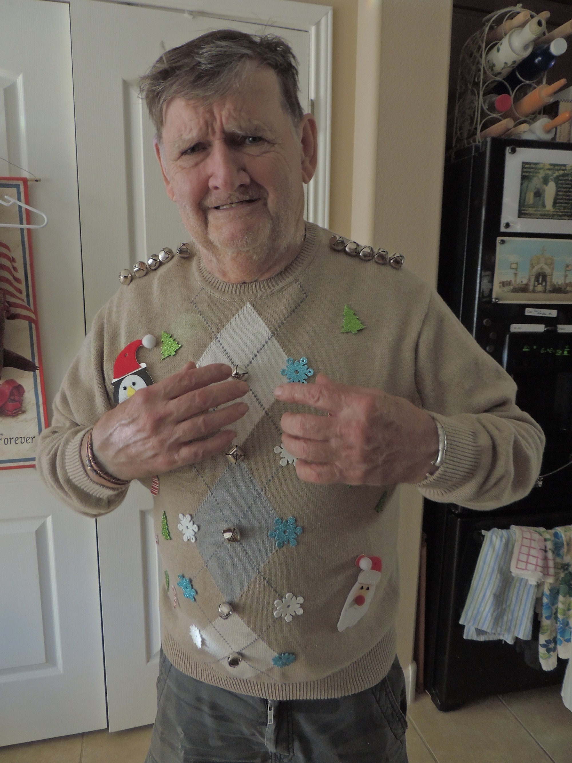 il_2000xN.2654364244_8j4b.jpg Men's Ugly Christmas Sweater: Haggar Tan Beige Argyle Pullover