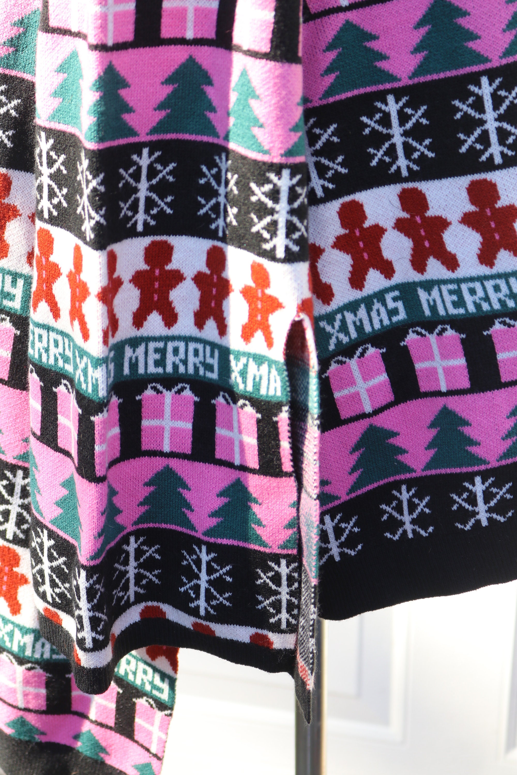 il_2000xN.4373955137_eko9.jpg Vintage "Merry XMas" Christmas Sweater Pullover - Rue 21 - Size XL