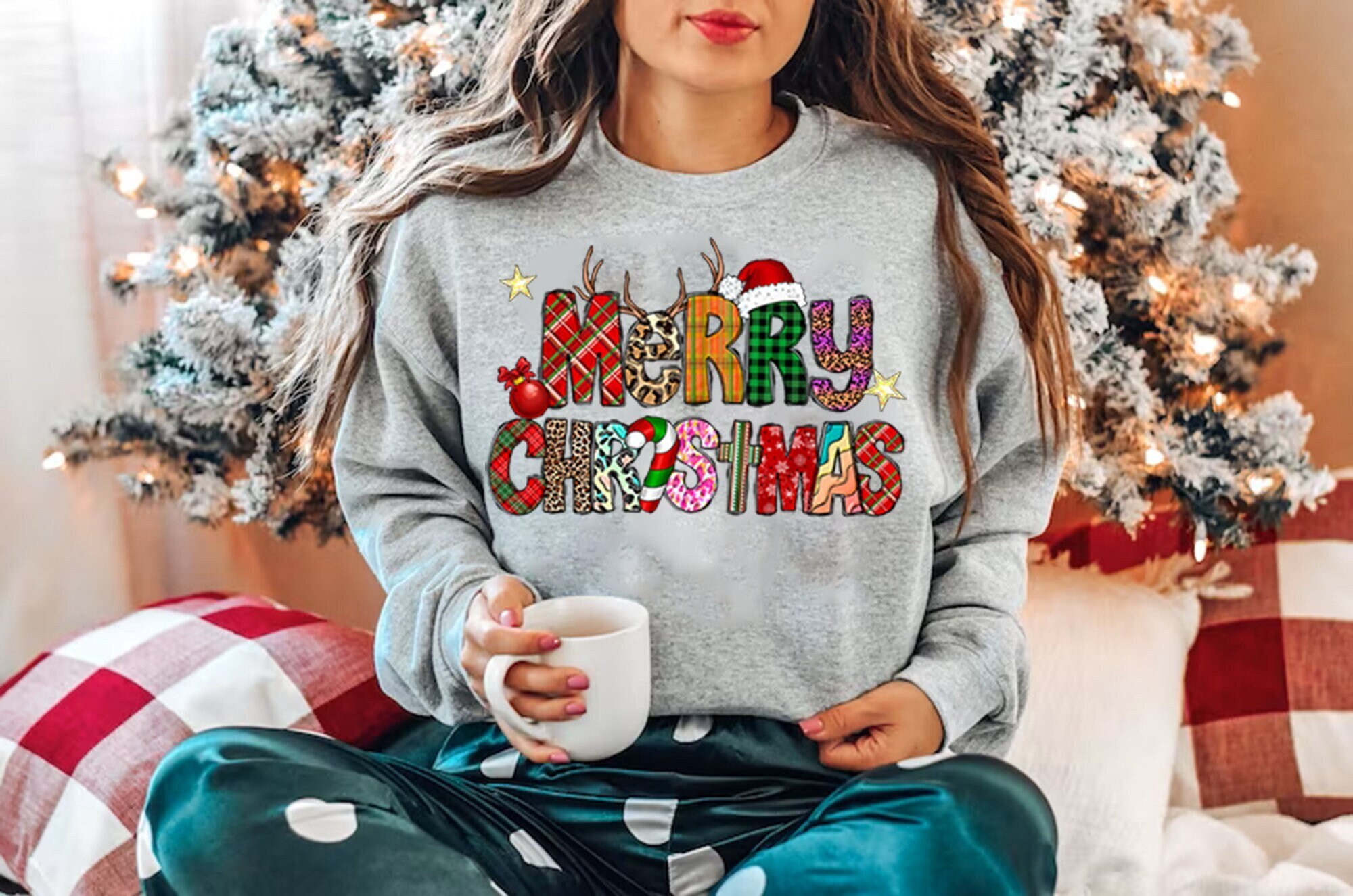 Merry Christmas Sweatshirt, Womens Christmas T-shirt, Christmas Sweatshirts for Women,Christmas Women,Merry Christmas Shirt,Merry and Bright