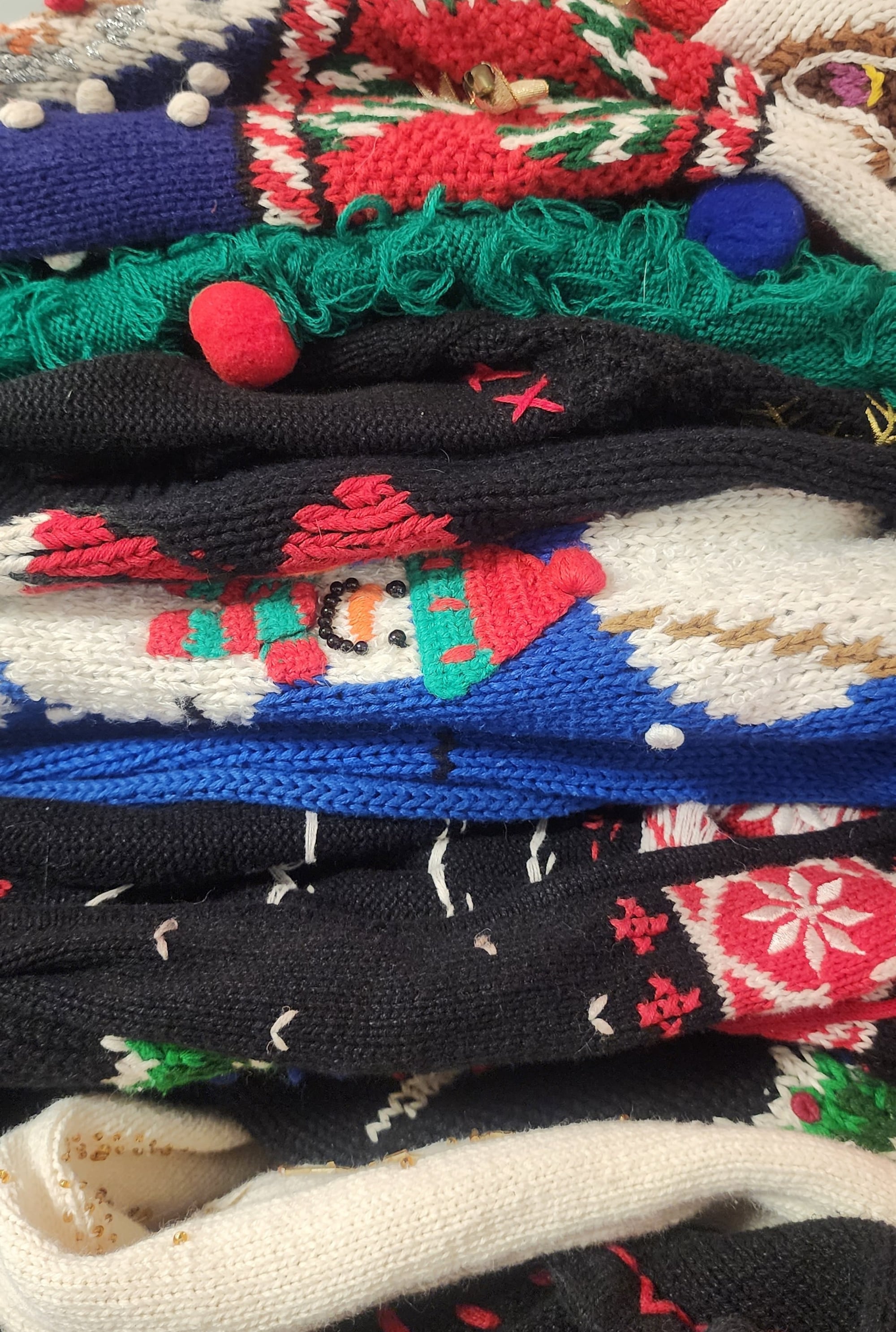 U Pick! Ugly Christmas Vests & Sweaters, knit cotton Rami acrylic Beaded Santa Snowman Poinsettia Snow Flake Novelty 1990s All Sizes