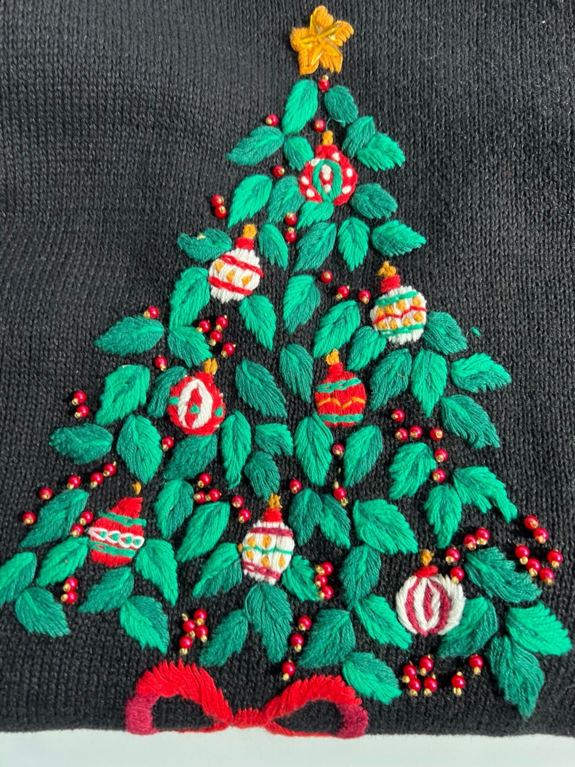 il_2000xN.5597725881_4ogp.jpg Nutcracker Women’s Christmas Holiday Sweater Embroidered Tree Hollies Knit sz L