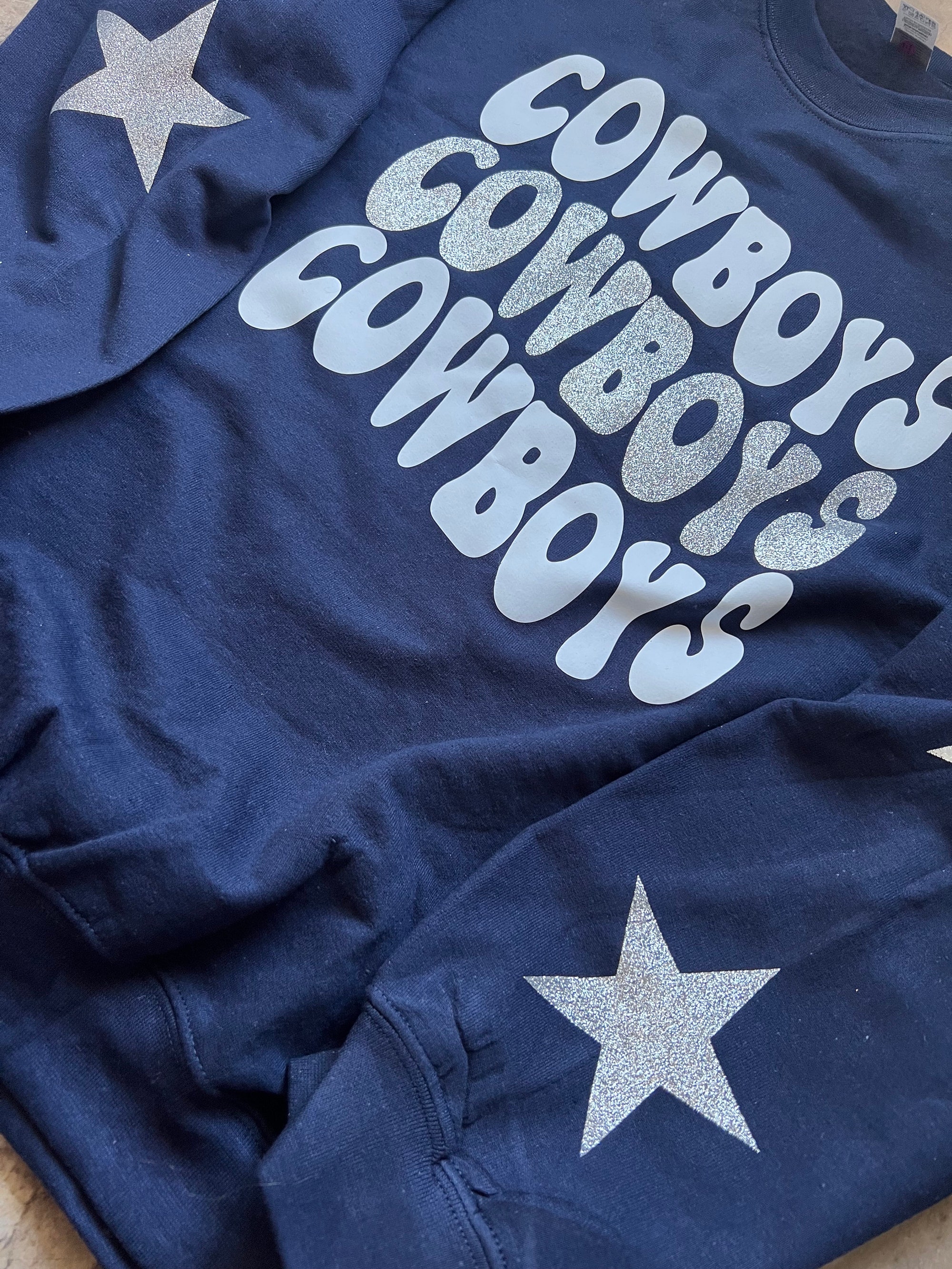 il_2000xN.5658467388_fv2n.jpg Cowboys sparkle sweatshirt
