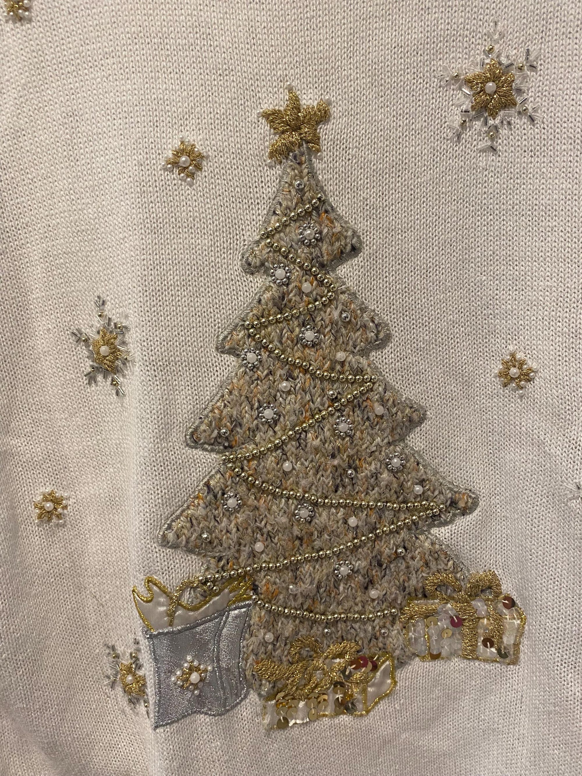 il_2000xN.6202442955_55vb.jpg vintage white and gold Christmas sweater