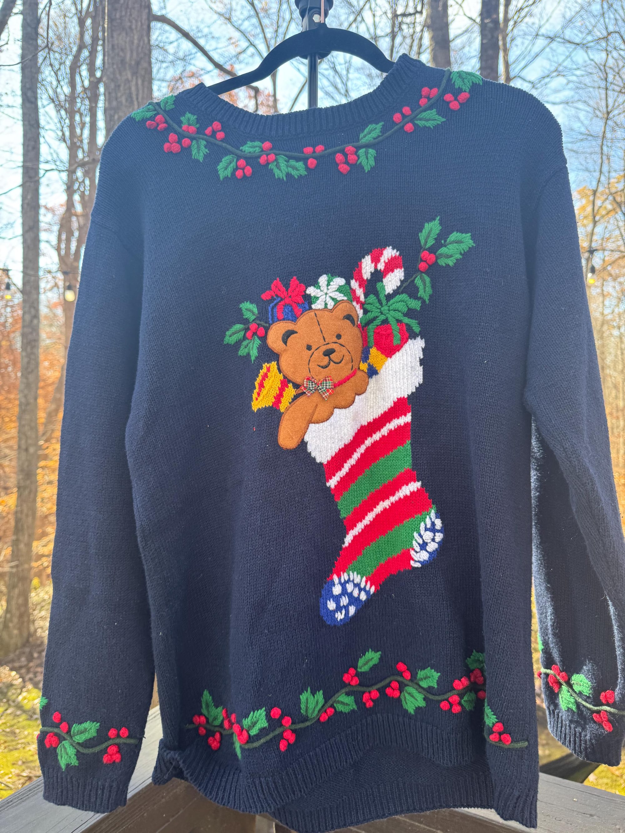 Bryn Connelly Ugly Christmas Sweater Teddy Bear in Stocking Berries Embroidery Size L Vintage