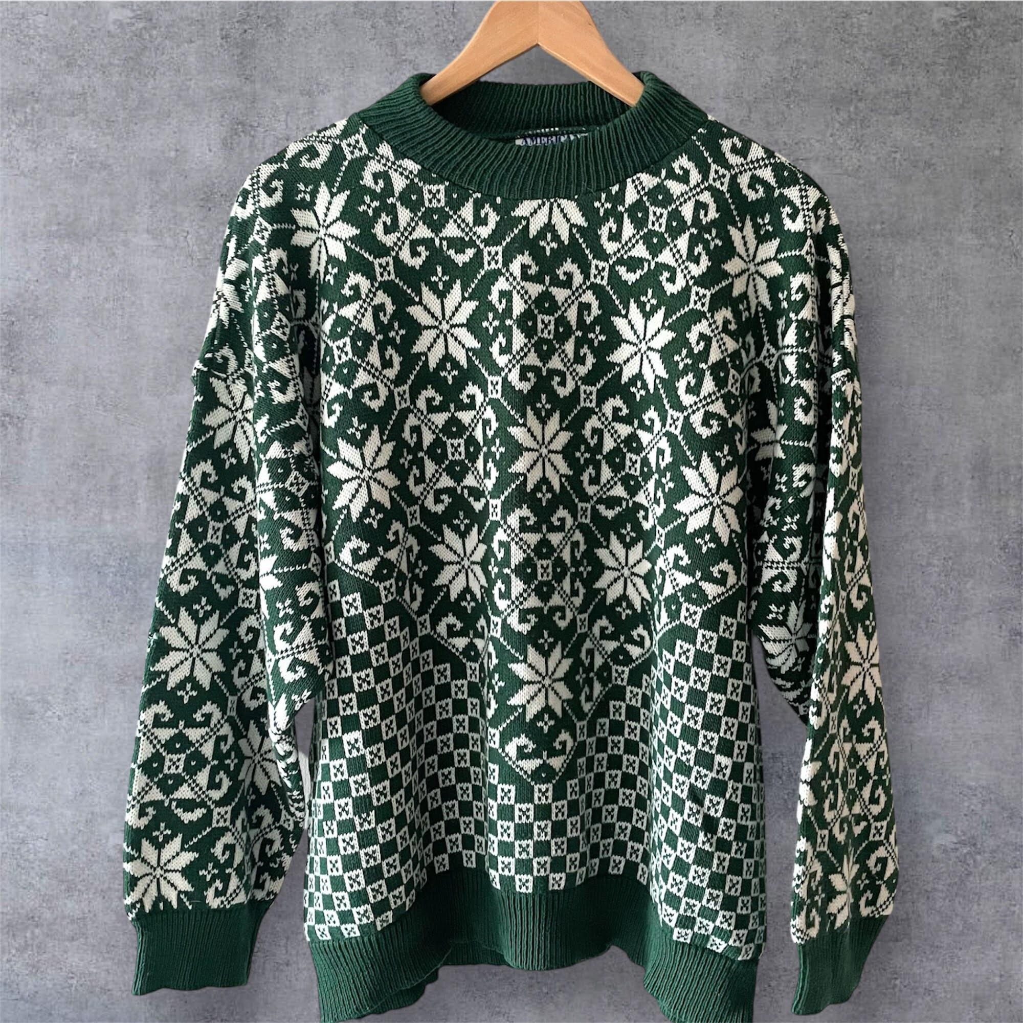 American Pride Made in USA 1980s Christmas Sweater | Ski Sweater | Green and White Snowflake Pullover | Ugly Christmas Sweater