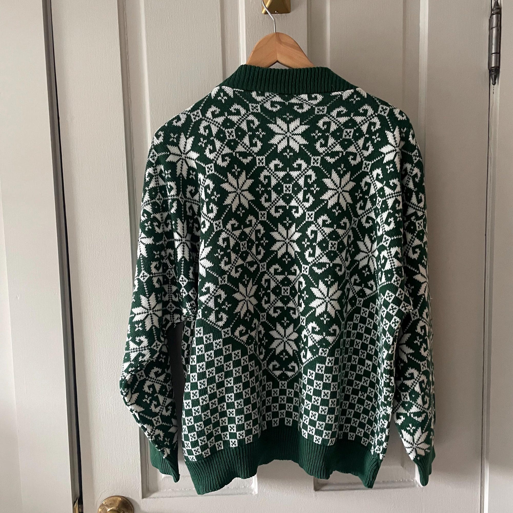 il_2000xN.6487531389_587e.jpg American Pride Made in USA 1980s Christmas Sweater | Ski Sweater | Green and White Snowflake Pullover | Ugly Christmas Sweater