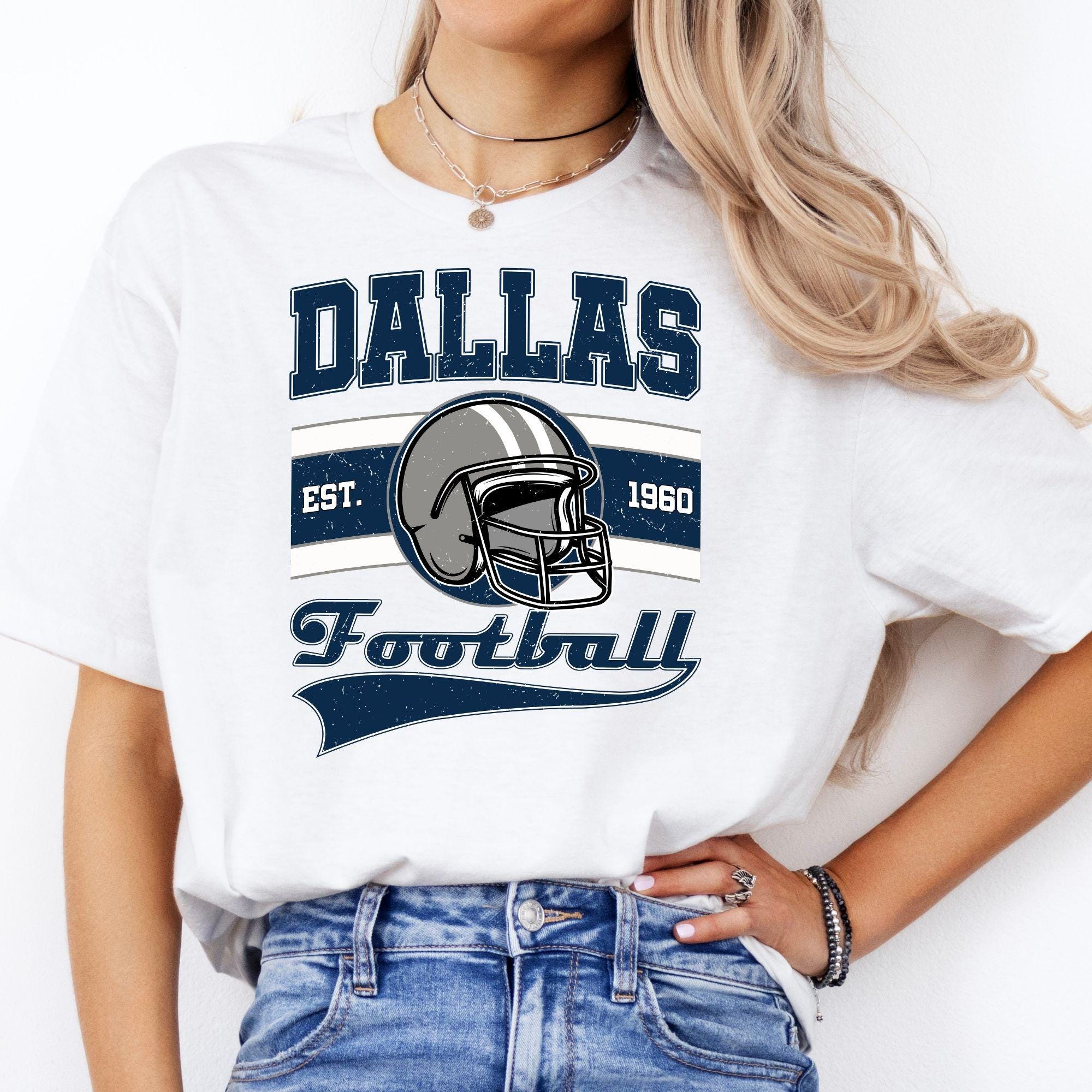 il_2000xN.7152745624_ckso.jpg Vintage Dallas Football Sweatshirt: Retro Texas Team Spirit