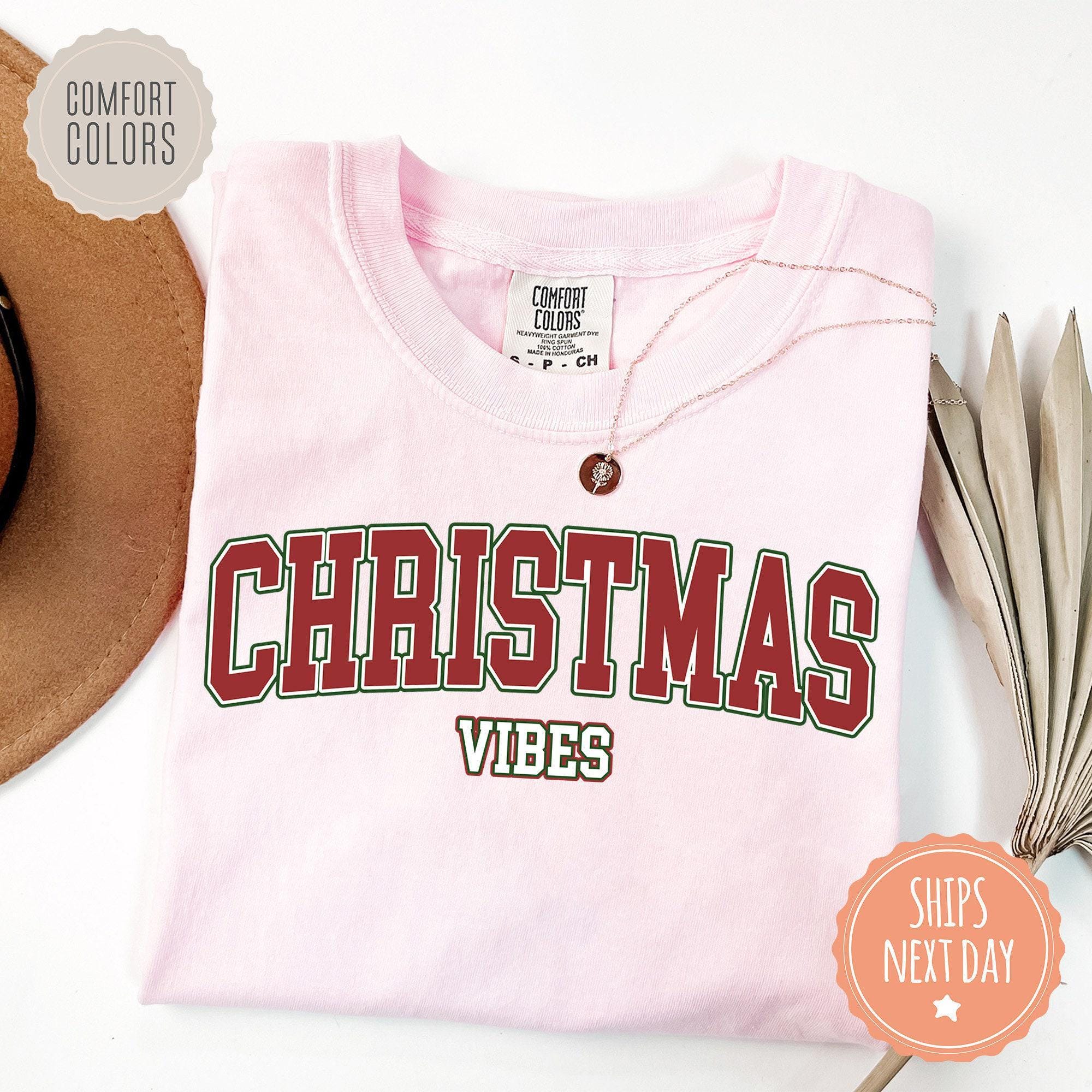 il_2000xN.7178463756_kqfh-1.jpg Retro Christmas Vibes Comfort Colors Shirt - Womens Christmas Tshirt - Holiday Tee - Cute Christmas Gift For Girlfriend - Winter Long Sleeve