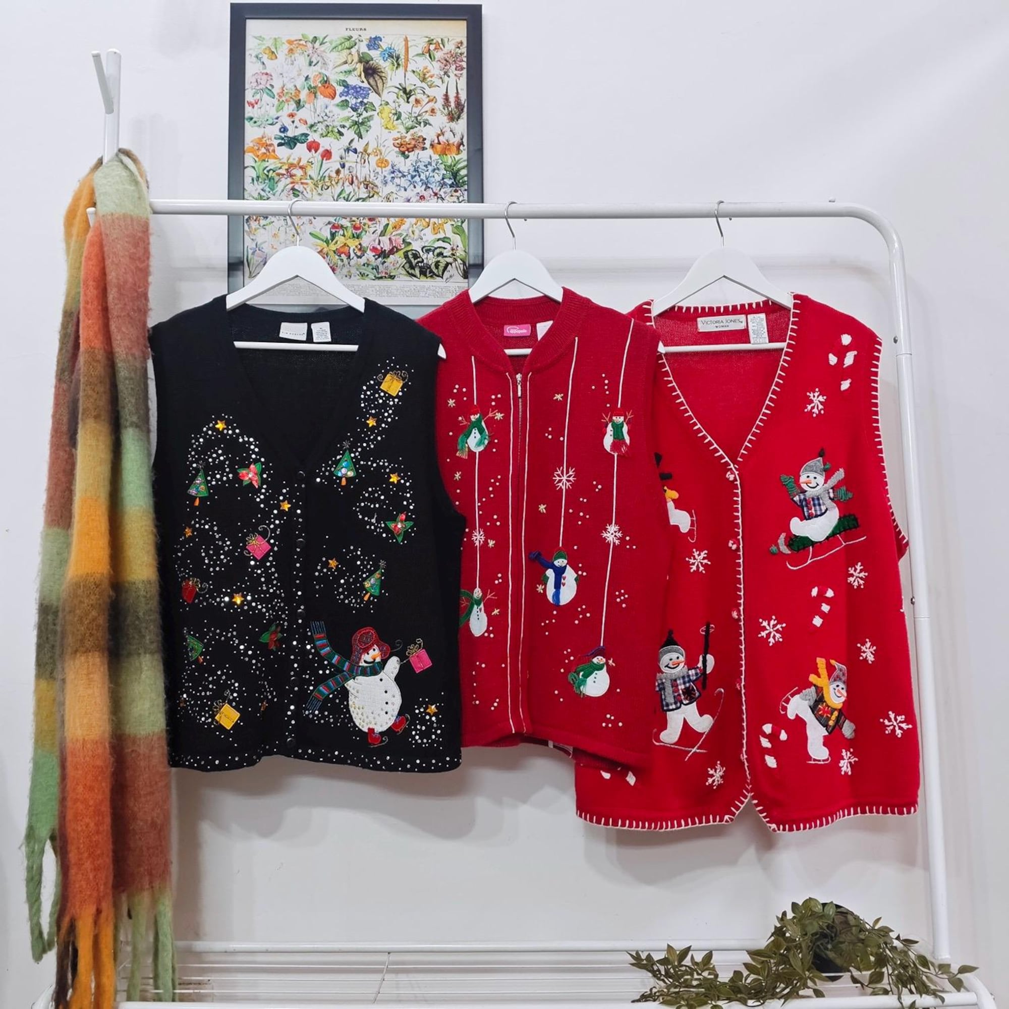 XL-2X – vintage Christmas themed cardigans | retro 80-90’s ramiecotton handmade embroidered knit | festive holiday sweater | womens