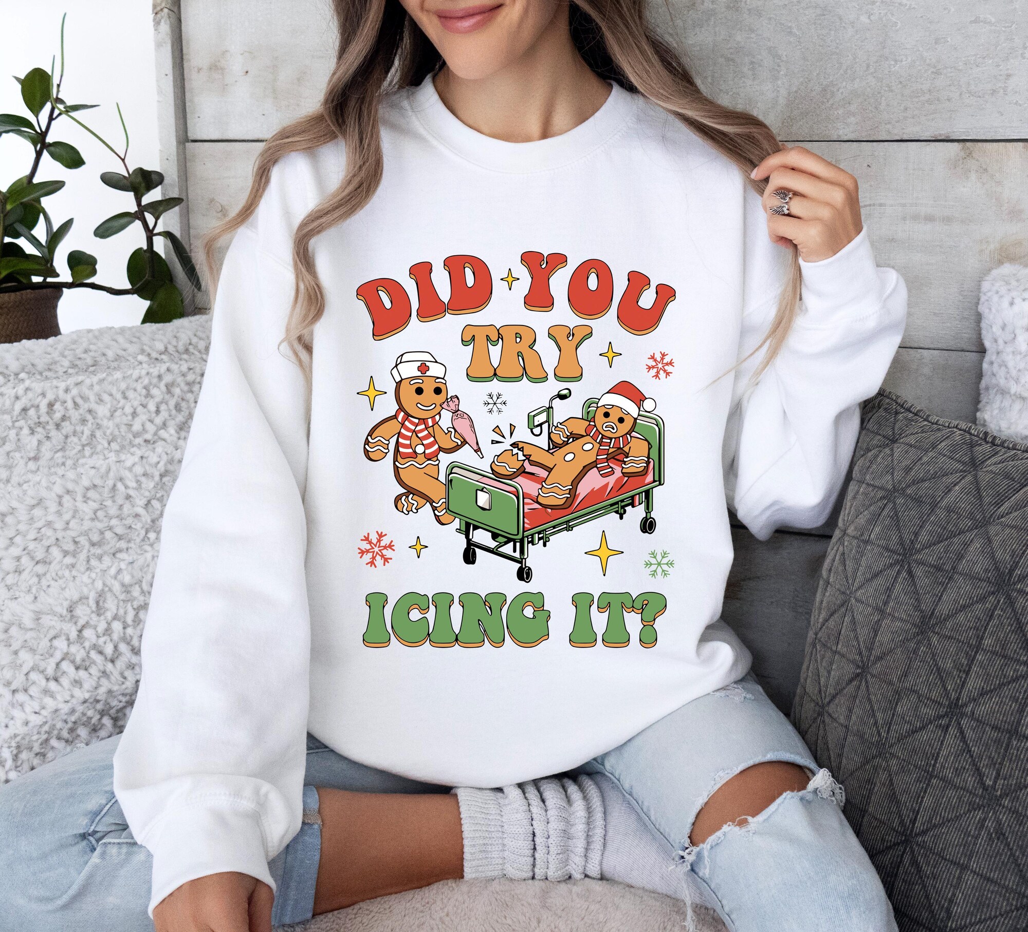 Did You Try Icing It? Funny Gingerbread Nurse Design – Cute Holiday T-Shirt, Hoodie & Sweatshirt, Funny Pun, Christmas Jumper, Holiday Jump