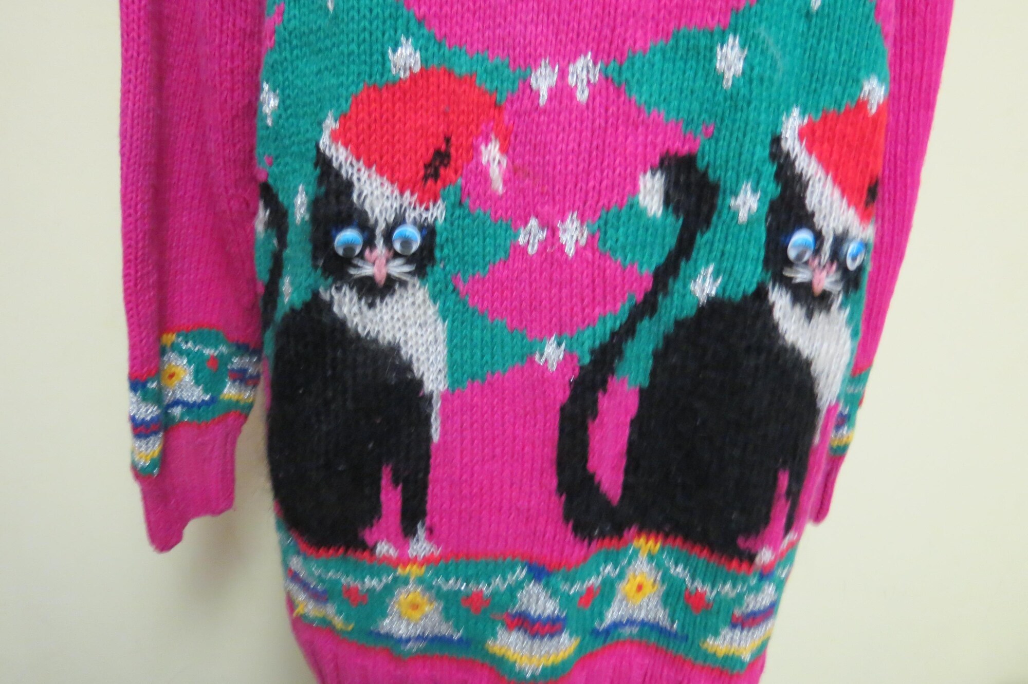 il_2000xN.7259299956_ilyr.jpg Vintage 90's Oversized Cat Sweater, Ugly Christmas sweater Pink Cats