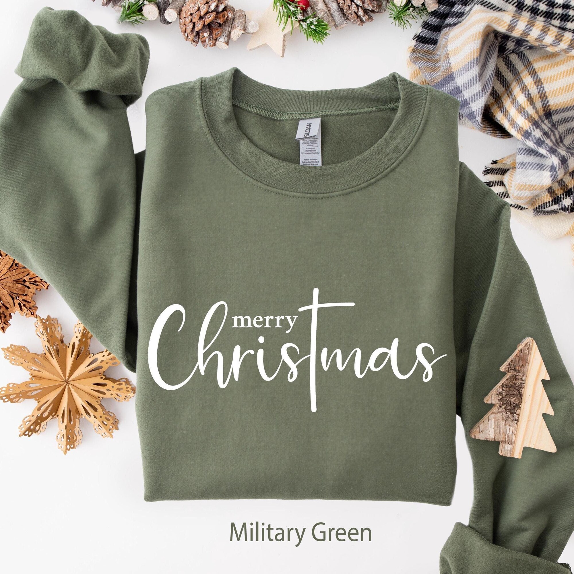 Merry Christmas Sweatshirt: Holiday Tee